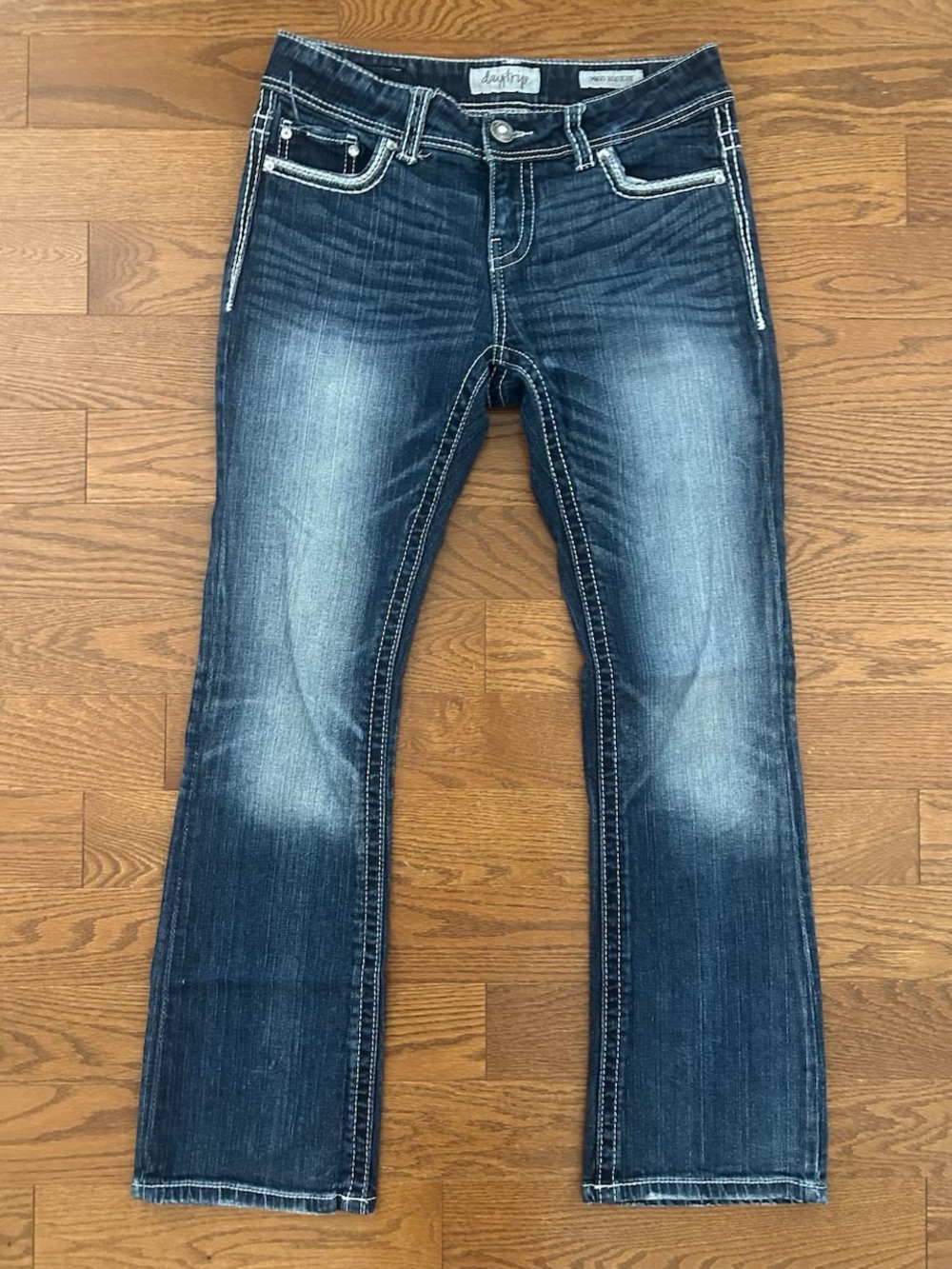 Daytrip Jeans Womens 29R Blue Virgo Bootcut Medium Wash Denim Buckle Stretch
